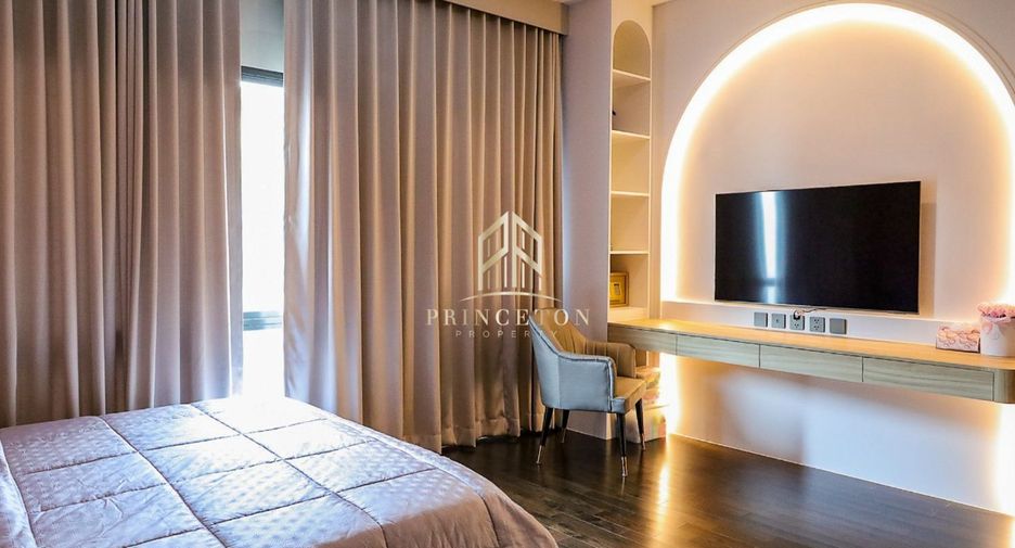 For rent and for sale 4 bedrooms house in Lat Krabang, Bangkok