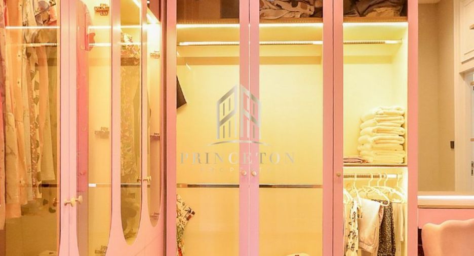 For rent and for sale 4 bedrooms house in Lat Krabang, Bangkok
