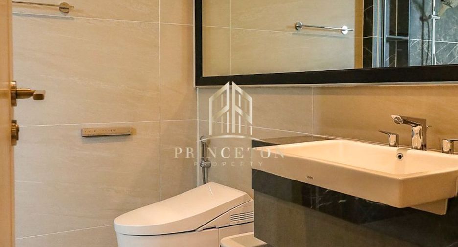 For rent and for sale 4 bedrooms house in Lat Krabang, Bangkok