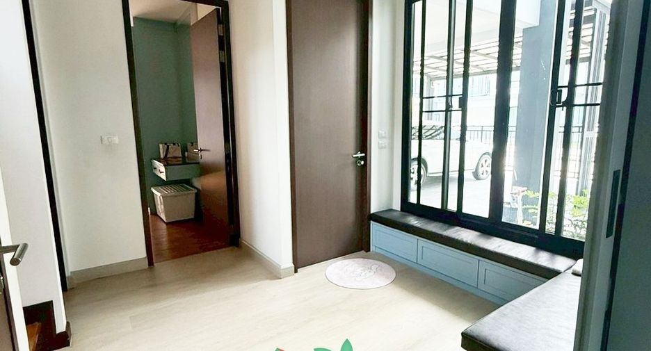 For sale 4 bedrooms house in Thanyaburi, Pathum Thani
