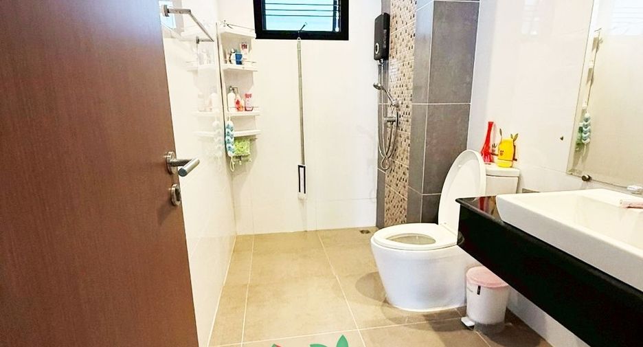 For sale 4 bedrooms house in Thanyaburi, Pathum Thani