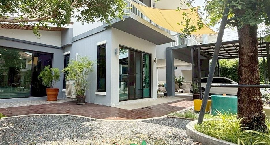 For sale 4 bedrooms house in Thanyaburi, Pathum Thani