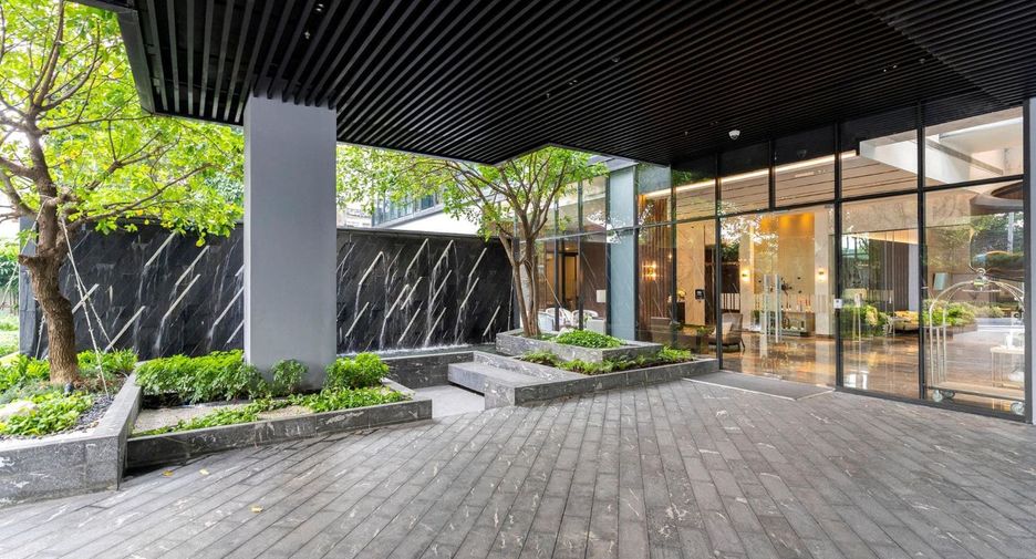 Condo en alquiler de 2 habitaciones en Khlong Toei, Bangkok