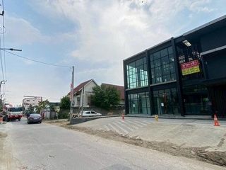 For rent そして for sale office in Bang Phli, Samut Prakan