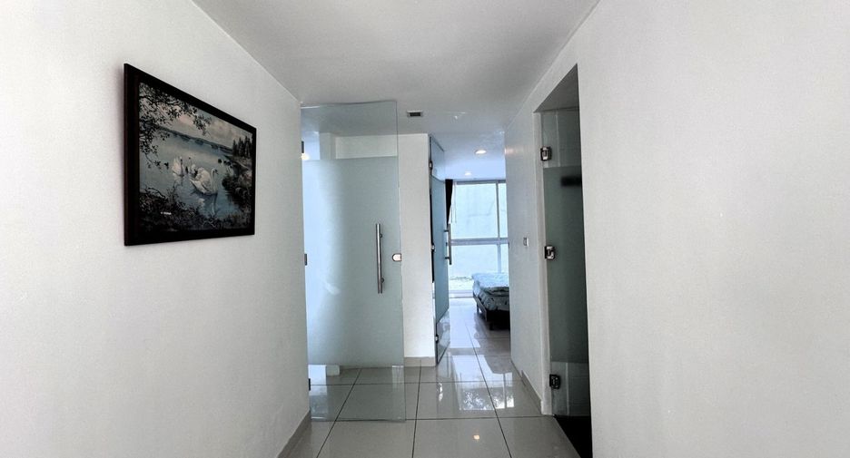 For rent and for sale 2 bedrooms condo in Bang Lamung, Chonburi