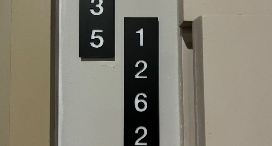 出售 1 卧室 公寓 在 Pathum Wan, 曼谷