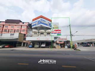 For sale 3 bed retail Space in Thanyaburi, Pathum Thani