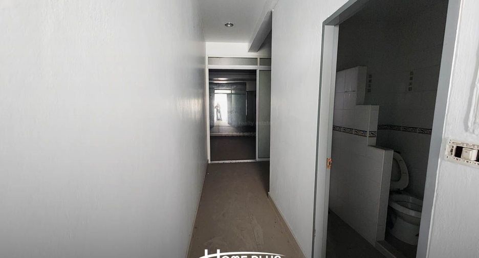 À vendre 3 chambres local commercial à Thanyaburi, Pathum Thani