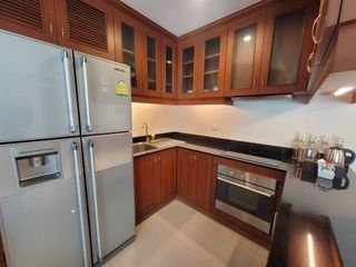 For rent 2 bed serviced apartment in Khlong Toei, Bangkok