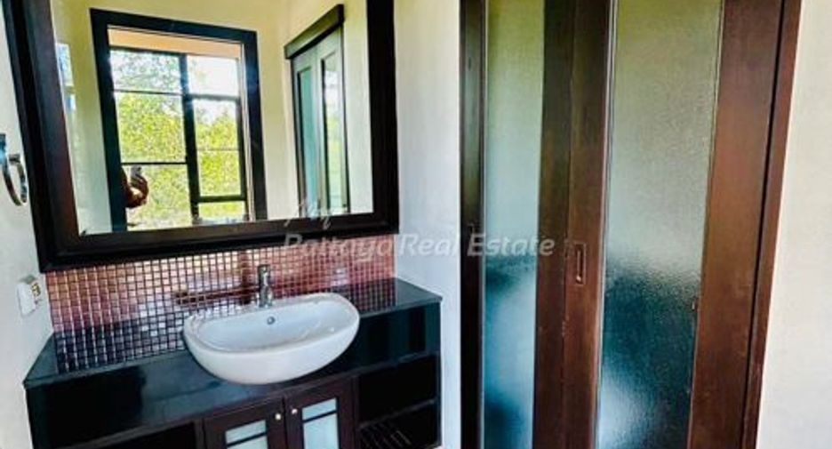 For sale 3 ベッドルーム house in East Pattaya, Pattaya