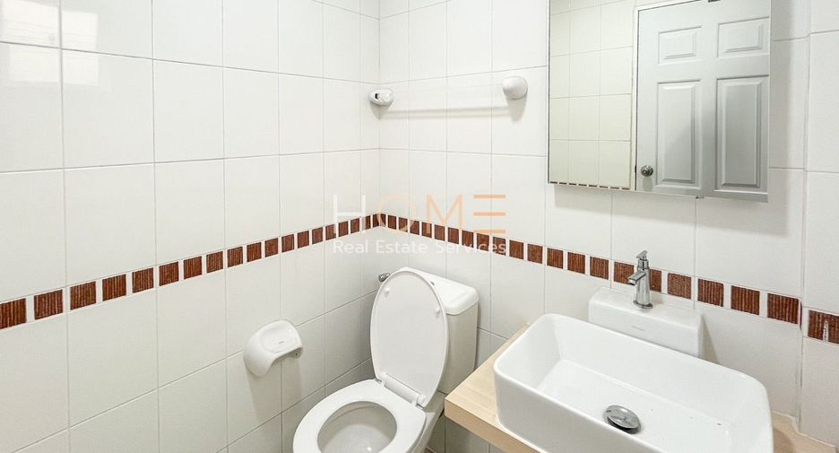 For sale 3 bedrooms townhouse in Bueng Kum, Bangkok