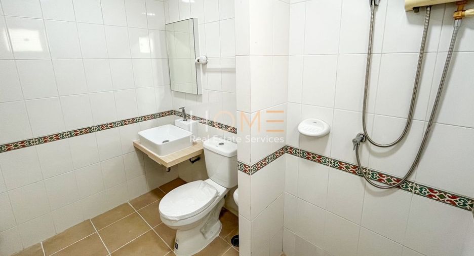 For sale 3 bedrooms townhouse in Bueng Kum, Bangkok
