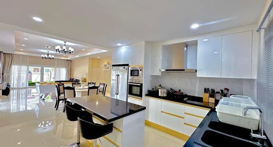 For sale 4 bedrooms house in Bang Lamung, Chonburi