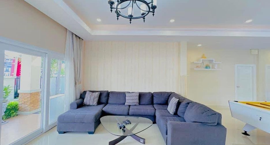 For sale 4 bedrooms house in Bang Lamung, Chonburi