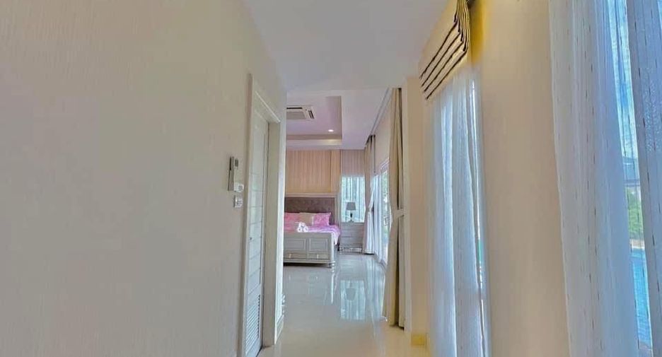 For sale 4 bedrooms house in Bang Lamung, Chonburi