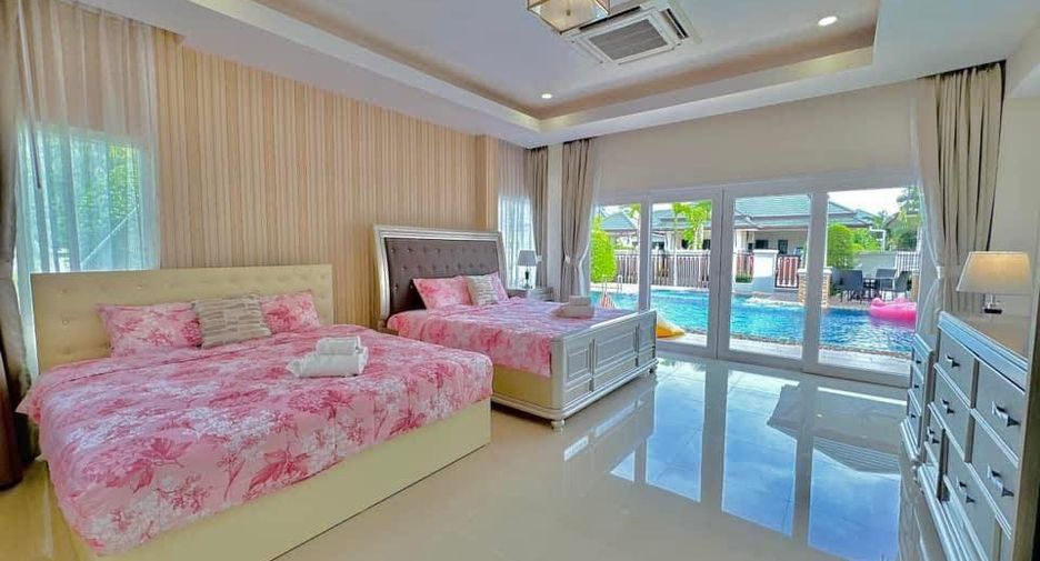 For sale 4 bedrooms house in Bang Lamung, Chonburi
