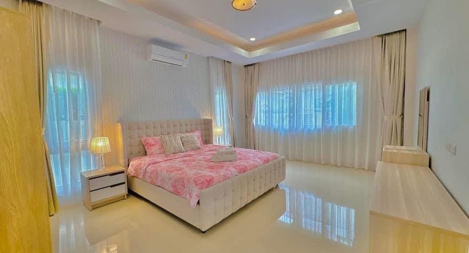 For sale 4 bedrooms house in Bang Lamung, Chonburi