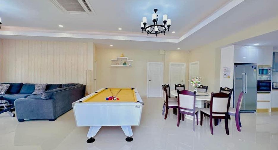 For sale 4 bedrooms house in Bang Lamung, Chonburi