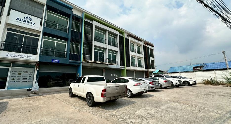 For rent retail Space in Si Racha, Chonburi