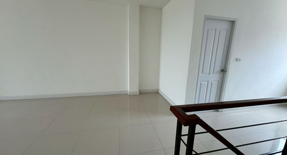 For rent retail Space in Si Racha, Chonburi