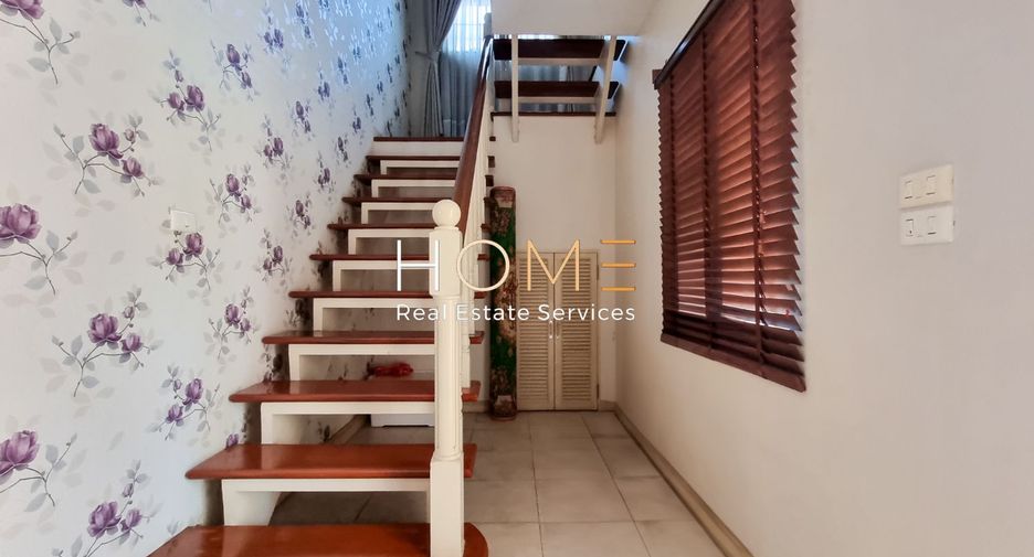 For sale 4 bedrooms house in Khan Na Yao, Bangkok