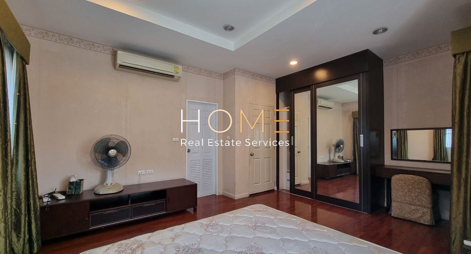 For sale 4 bedrooms house in Khan Na Yao, Bangkok