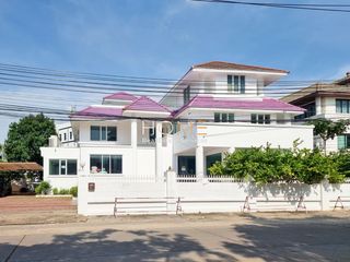 For sale 8 bed office in Wang Thonglang, Bangkok