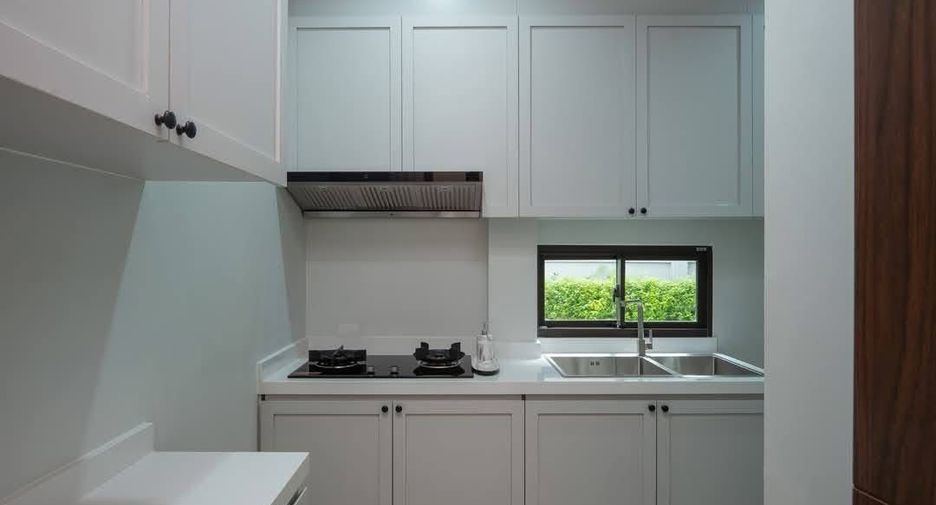 For rent and for sale 4 bedrooms villa in Mueang Chiang Mai, Chiang Mai