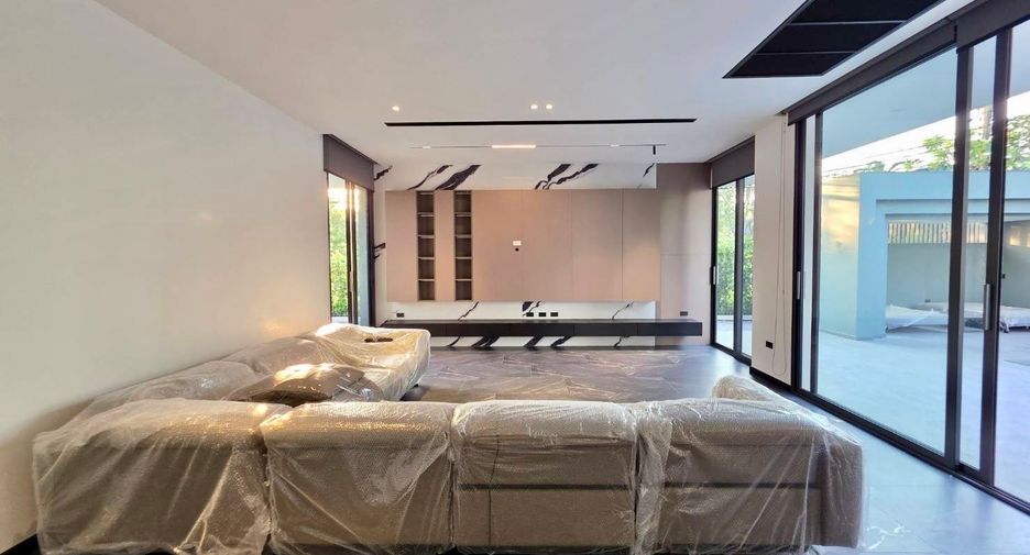 Casa en venta de 6 habitaciones en Suan Luang, Bangkok