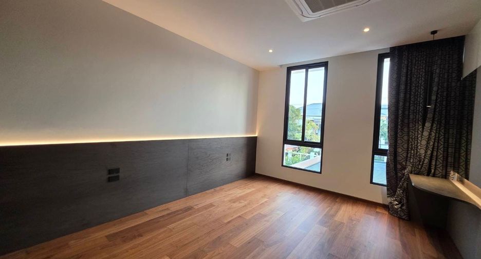 Casa en venta de 6 habitaciones en Suan Luang, Bangkok