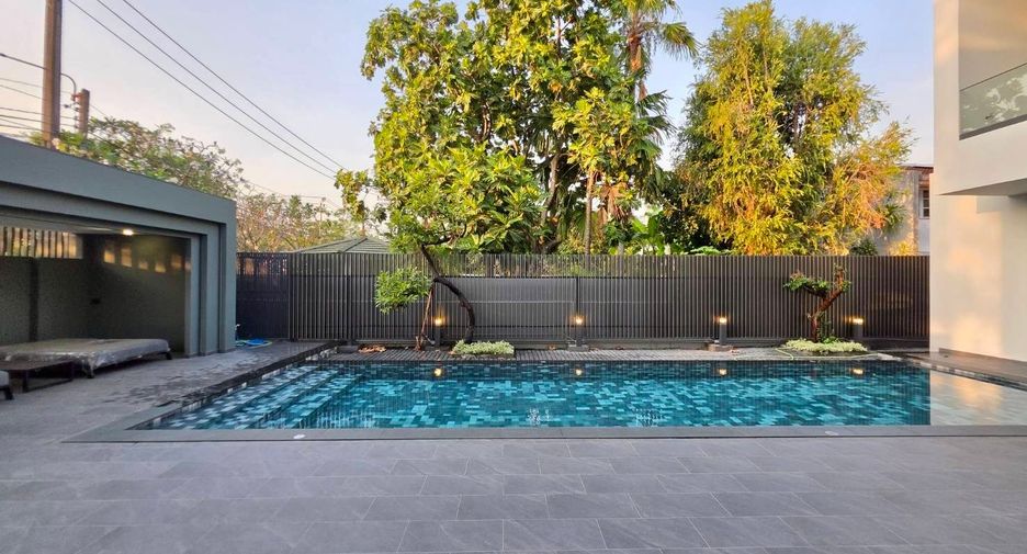 Casa en venta de 6 habitaciones en Suan Luang, Bangkok