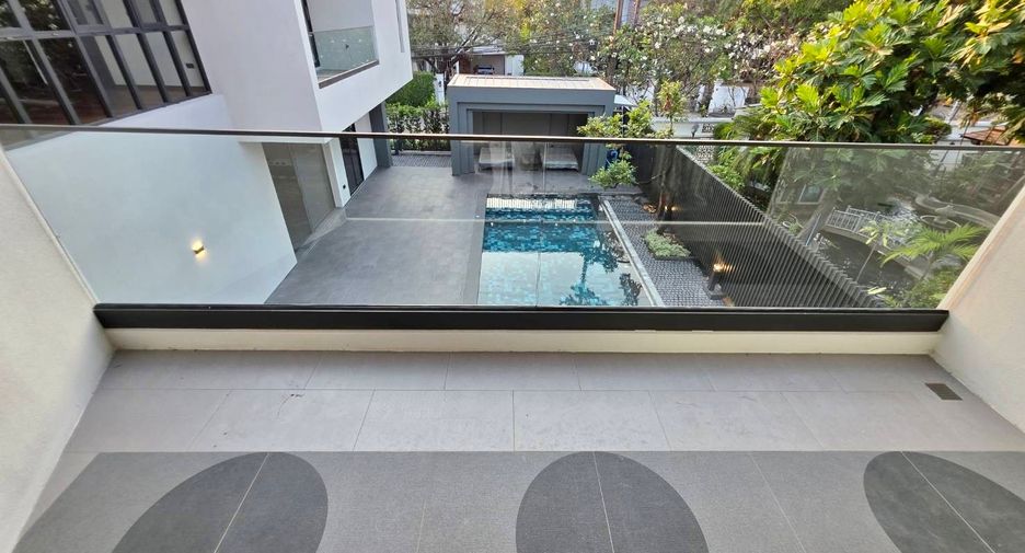 Casa en venta de 6 habitaciones en Suan Luang, Bangkok