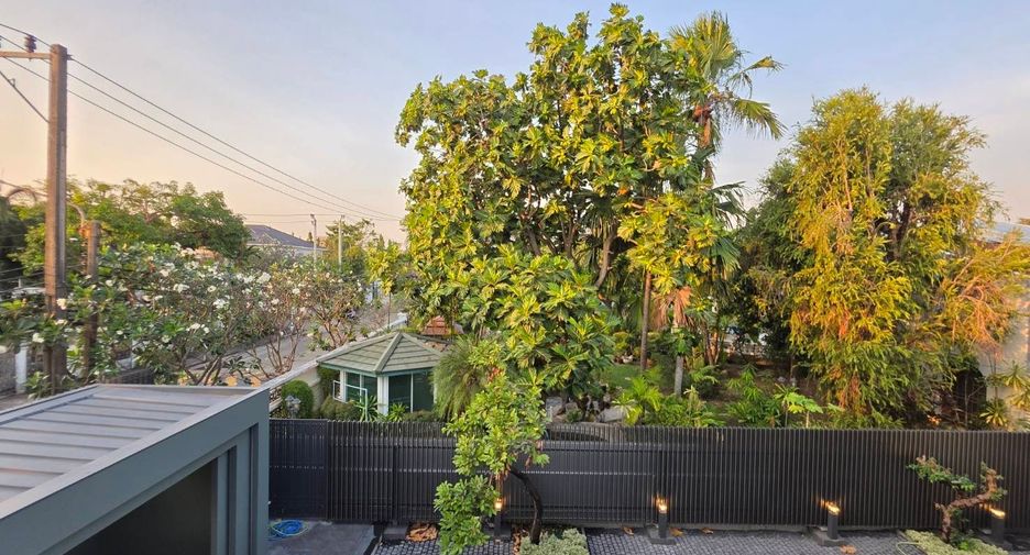 Casa en venta de 6 habitaciones en Suan Luang, Bangkok