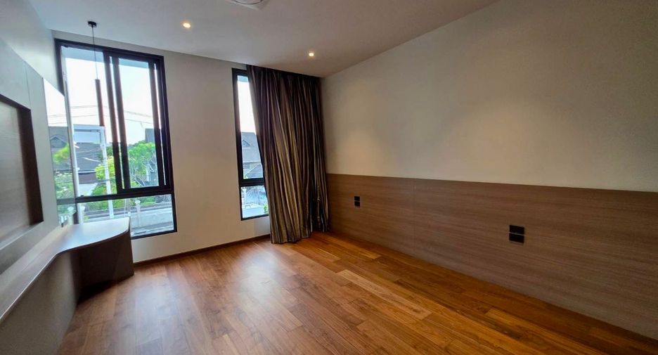 Casa en venta de 6 habitaciones en Suan Luang, Bangkok