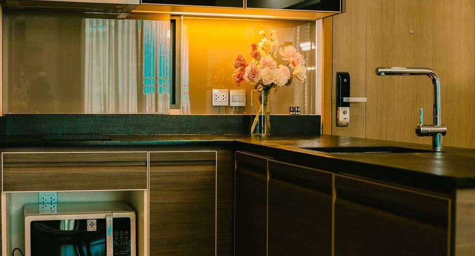Condo en alquiler de 1 habitaciones en Khlong Toei, Bangkok