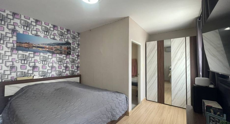 Casa en alquiler de 5 habitaciones en San Kamphaeng, Chiang Mai