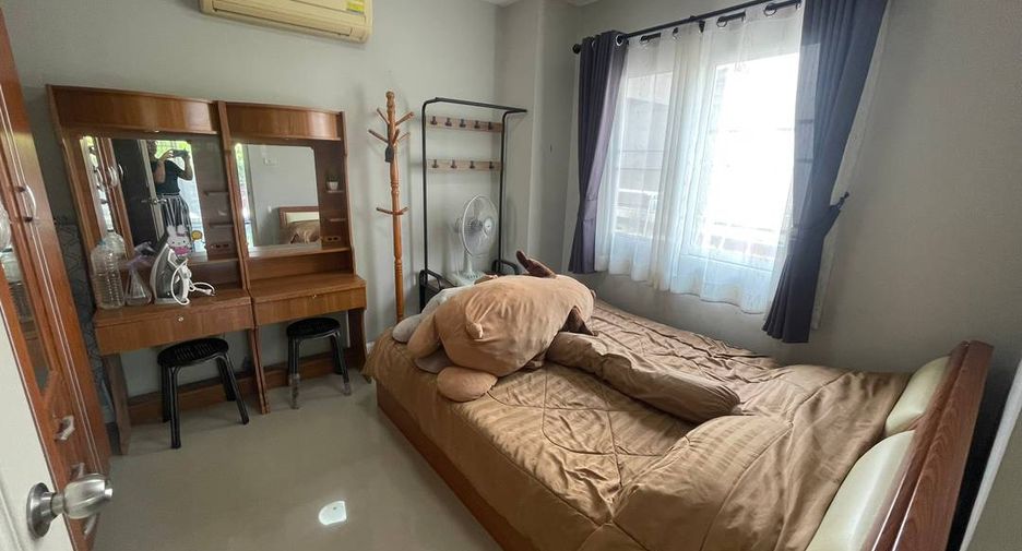 Casa en alquiler de 5 habitaciones en San Kamphaeng, Chiang Mai