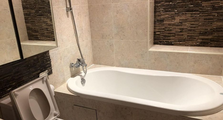 For rent and for sale 3 bedrooms condo in Yan Nawa, Bangkok