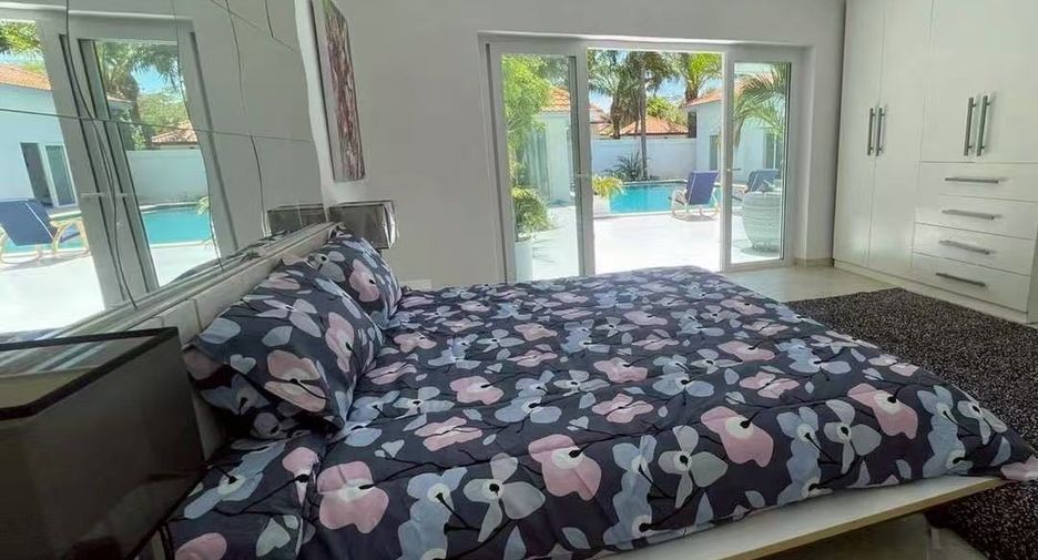 出售 12 卧室 独立屋 在 Pratumnak, 芭提雅