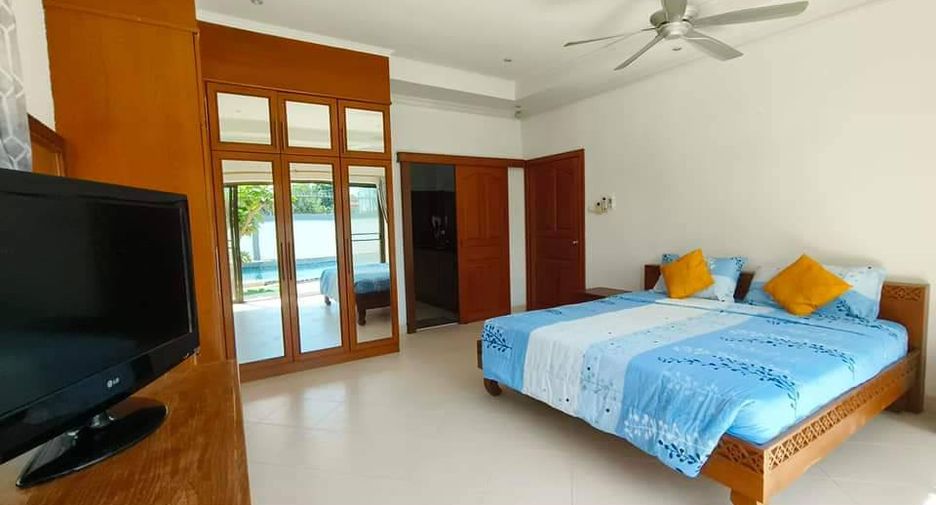 For rent 4 bedrooms house in Jomtien, Pattaya