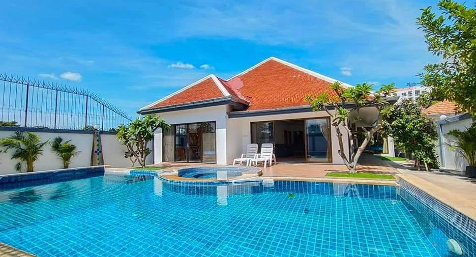 For rent 4 bedrooms house in Jomtien, Pattaya