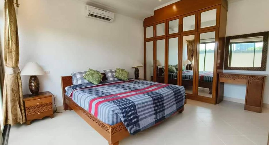 For rent 4 bedrooms house in Jomtien, Pattaya
