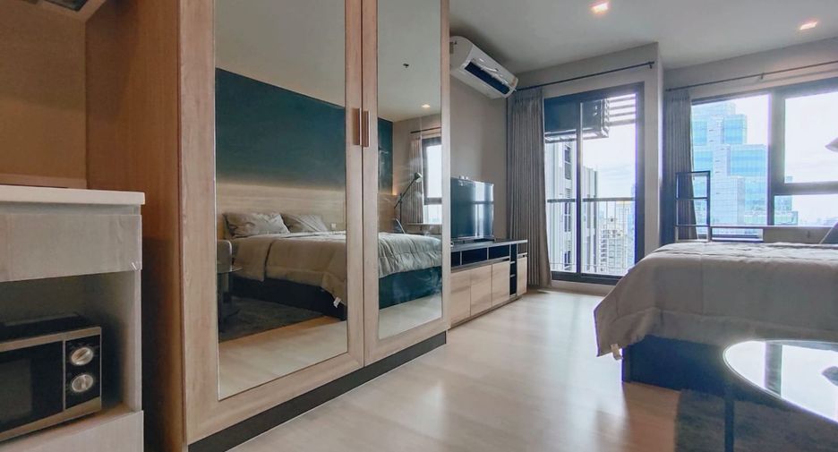 For sale 1 bed condo in Pathum Wan, Bangkok