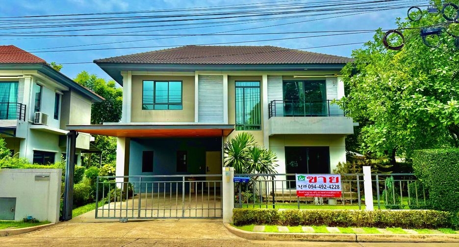 For sale 4 bedrooms house in Mueang Nonthaburi, Nonthaburi