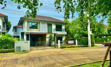 For sale 4 bedrooms house in Mueang Nonthaburi, Nonthaburi