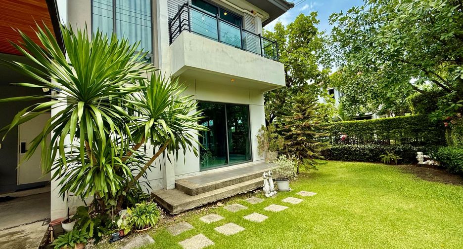 For sale 4 bedrooms house in Mueang Nonthaburi, Nonthaburi
