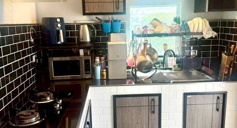 For sale 3 bedrooms house in Mueang Samut Sakhon, Samut Sakhon