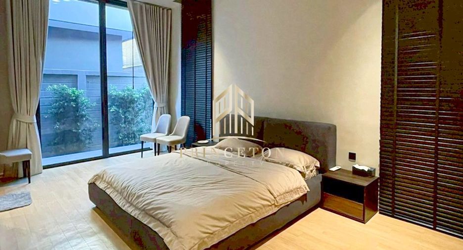 For rent 5 bedrooms house in Suan Luang, Bangkok