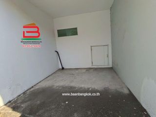 出租 和 出售 3 卧室 联排别墅 在 Sai Mai, 曼谷
