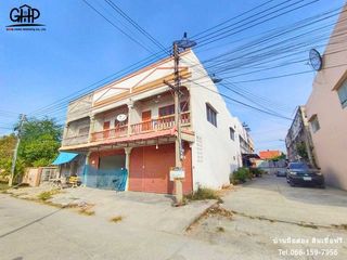 For sale 2 bed townhouse in Mueang Suphanburi, Suphan Buri